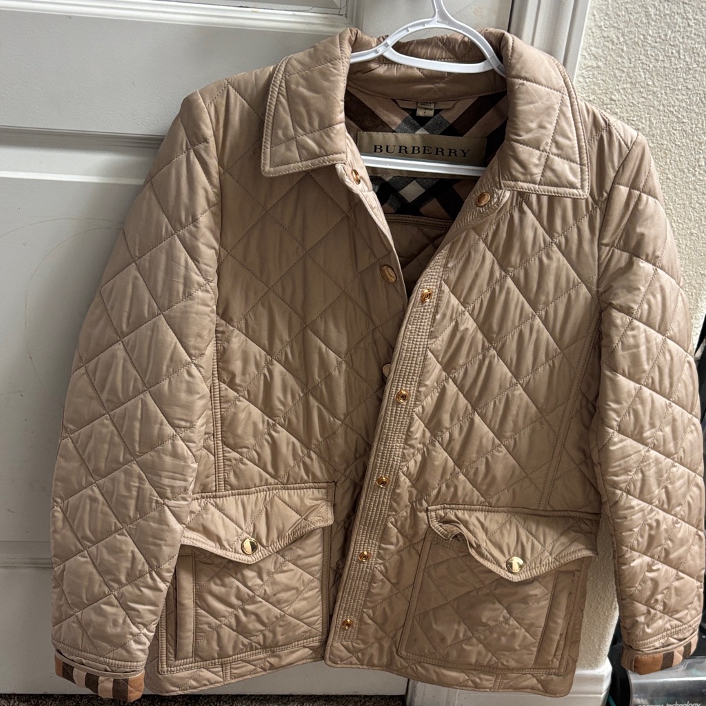 Burberry Quilt Classic Beige Gold Buttons Jacket